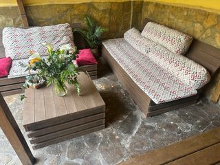 Muebles jardin fabricados con residuos plasticos