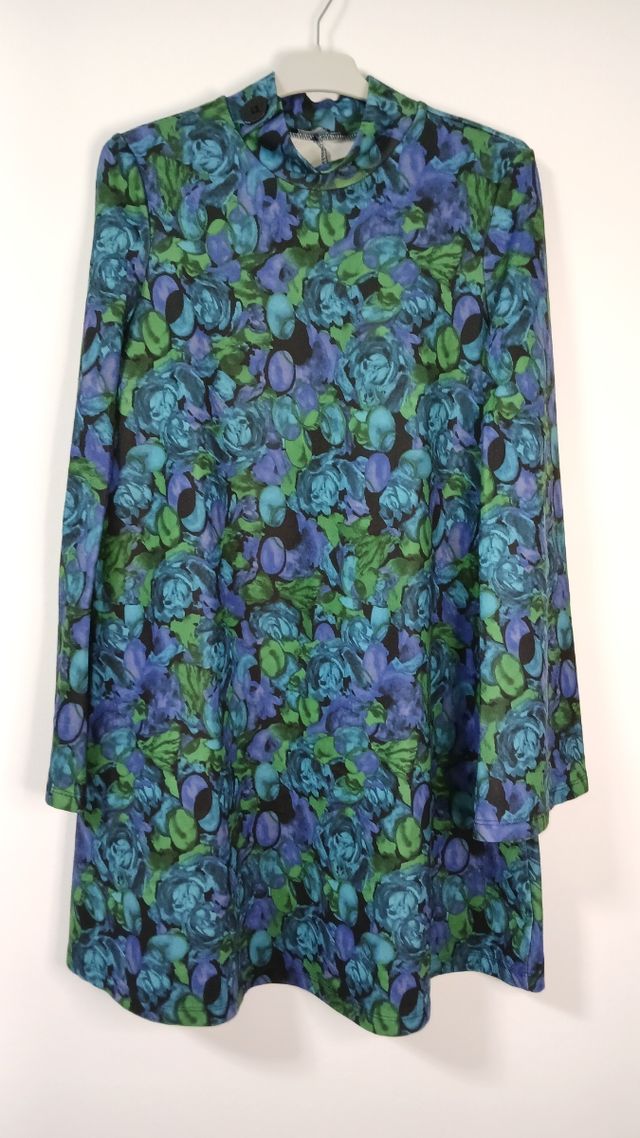 Vestido manga larga Zara