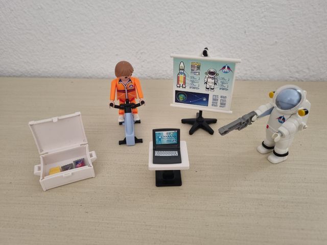 Playmobil Space astronautas