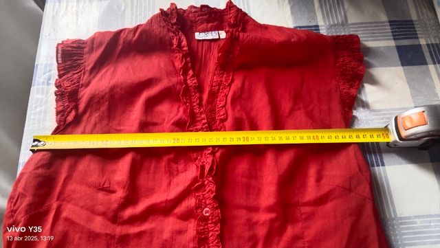 Camisa manga corta roja con botones