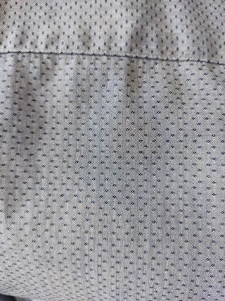 Camisa gris con puntos hombre. Formula Joven.