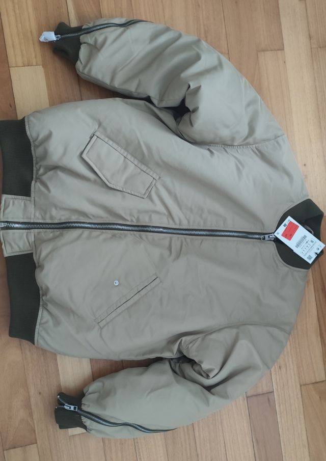 Abrigo impermeable Zara