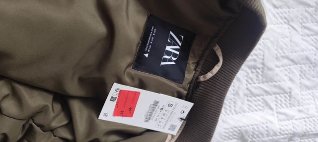 Abrigo impermeable Zara