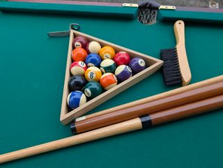 Mesa de billar con accesorios 112x61x76cm