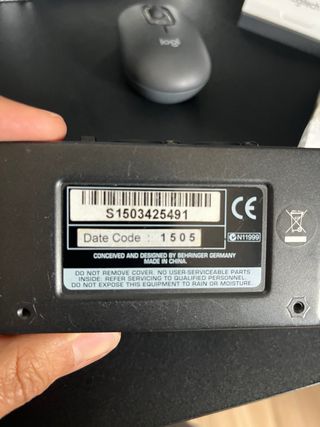 Amplificador monitores BEHRINGER MA400