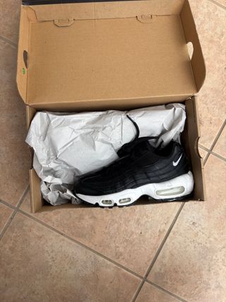 NIKE WMNS Air Max 95