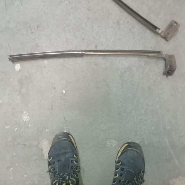 Piezas Dodge 3700 GT y Authi Morris, MG,