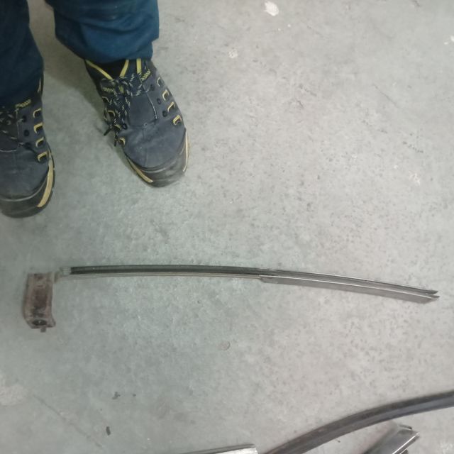 Piezas Dodge 3700 GT y Authi Morris, MG,