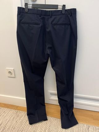 Traje ZARA hombre
americana y pantalon