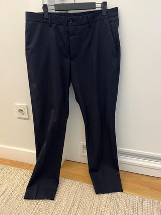 Traje ZARA hombre
americana y pantalon