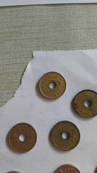 Monedas de 25 pesetas doradas