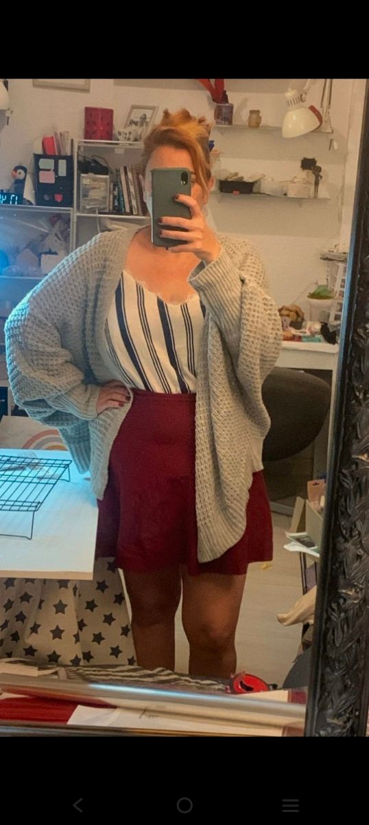 Lote de 2 tops de tela y minifalda