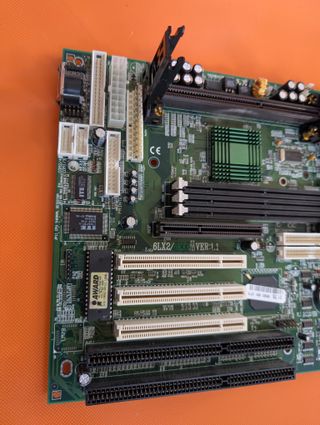 PLACA BASE pentium SLOT 1 FORMATO BABY AT (LEER!)