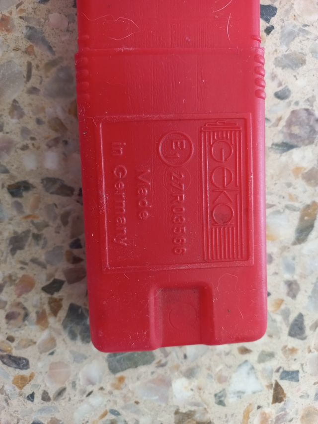 Juego de tres triángulos de peligro