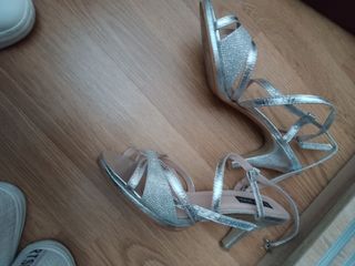 Sandalias plateadas