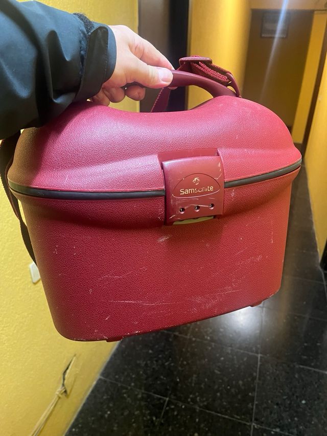 Maleta grande y neceser Samsonite burdeos