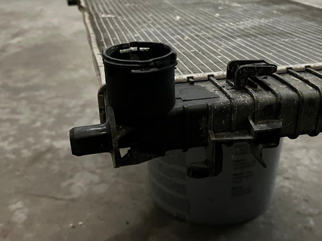 Radiador de agua MB CLC180 Kompressor