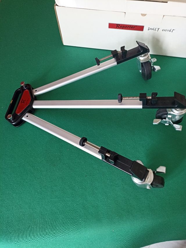 Supporto con ruote per tripode