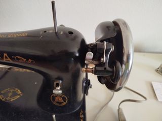 MAQUINA DE COSER ALFA AÑOS 40 RESTAURADA CON MOTOR