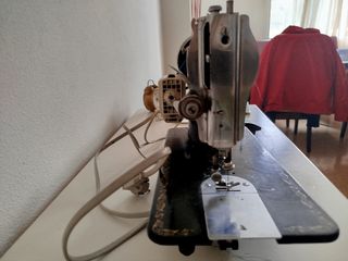 MAQUINA DE COSER ALFA AÑOS 40 RESTAURADA CON MOTOR