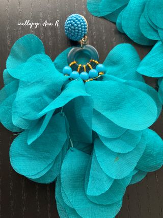 Flor y pendientes azul verde turquesa flamenca