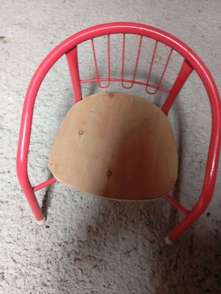 Sofa juguete y silla madera