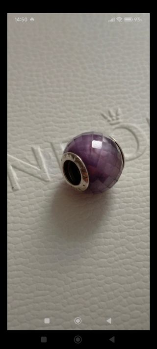 Pandora violeta