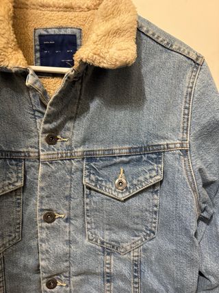 Chaqueta vaquera con borrego ZARA