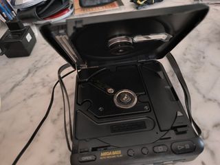 Discman Sony D22 auriculares cargador