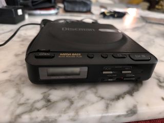 Discman Sony D22 auriculares cargador