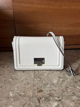 Bolso blanco Stradivarius