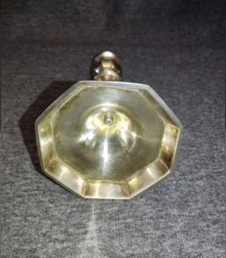 Pequeño candelabro o portavelas