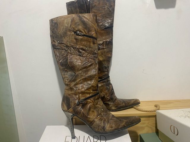 Botas de piel marrones