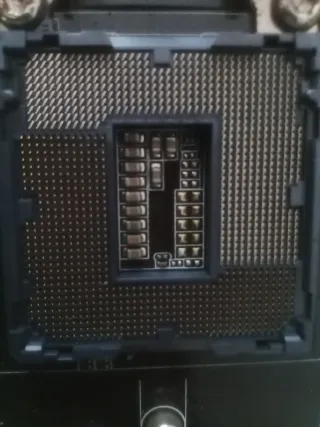 Placa base Asus B85M-K y 8Gb DDR3.