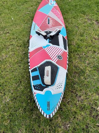 Windsurf in carbonio Fanatic Triwave 79l