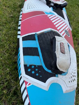 Windsurf in carbonio Fanatic Triwave 79l