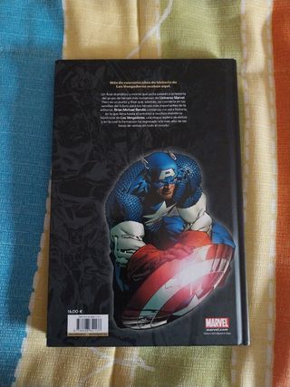 Vengadores Desunidos-Marvel Deluxe