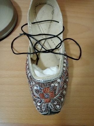 Medieval, recreación histórica.  Vestido de mujer