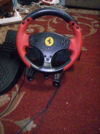 Volante y pedal de coche para videojuego
