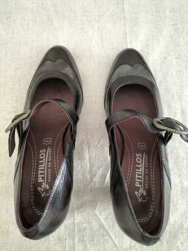 Zapatos núm 38 marca Pitillos