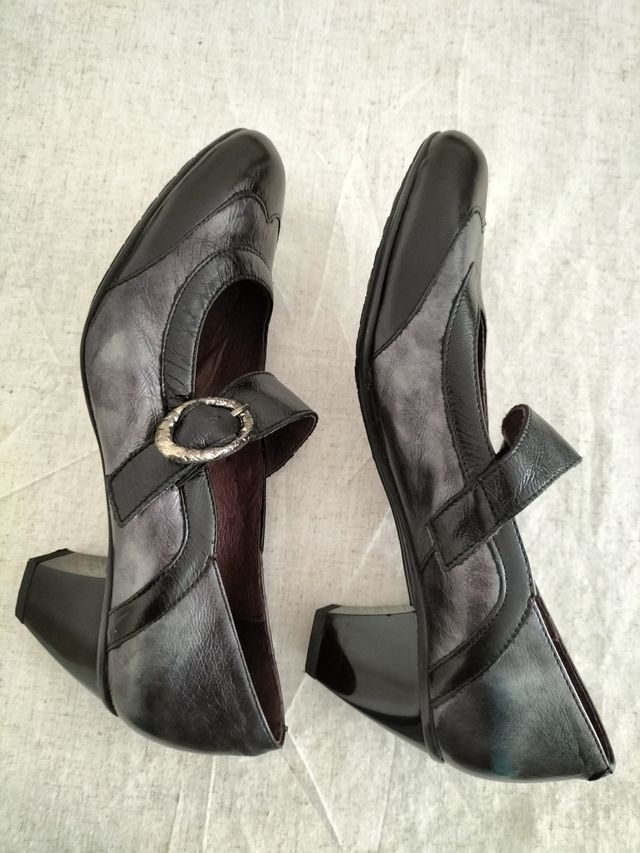 Zapatos núm 38 marca Pitillos