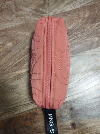 Estuche de maquillaje Mango