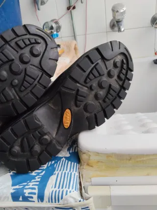 Vendo botas de montaña