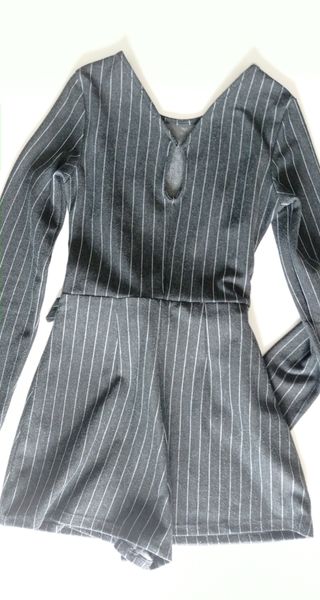 Mono falda-pantalón corto de chica XS