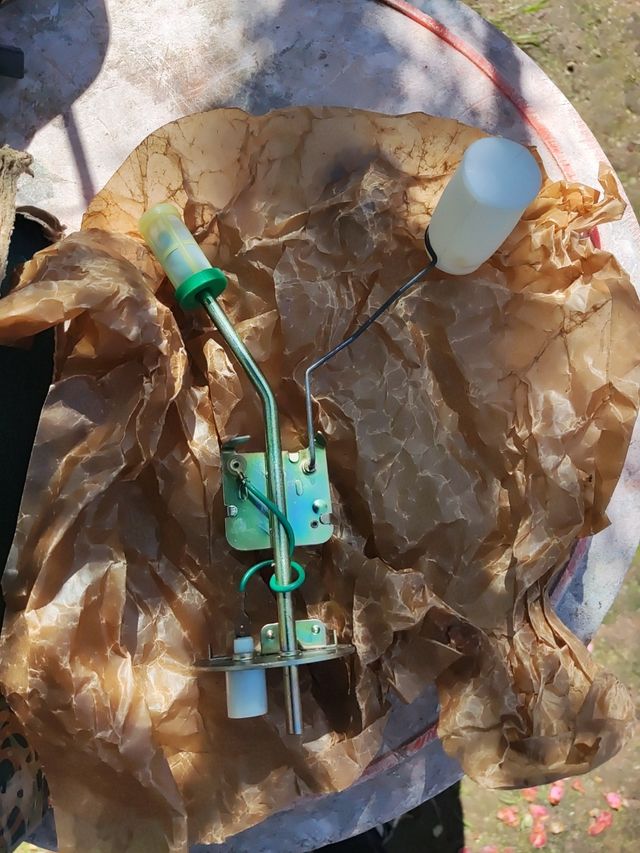 Boia de nivel de combustível Mini Metro