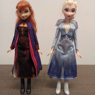 Muñecas Elsa y Anna de Frozen II