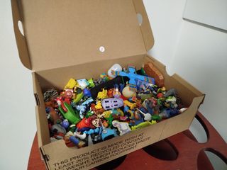 Scatola sorprese Kinder ecc