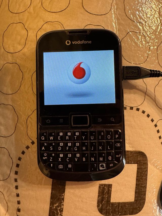 Vodafone Smart Chat smartphone Android
