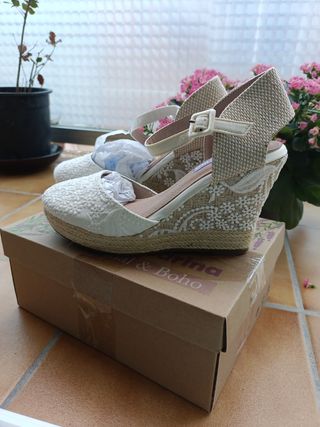Cuñas zapatos novia