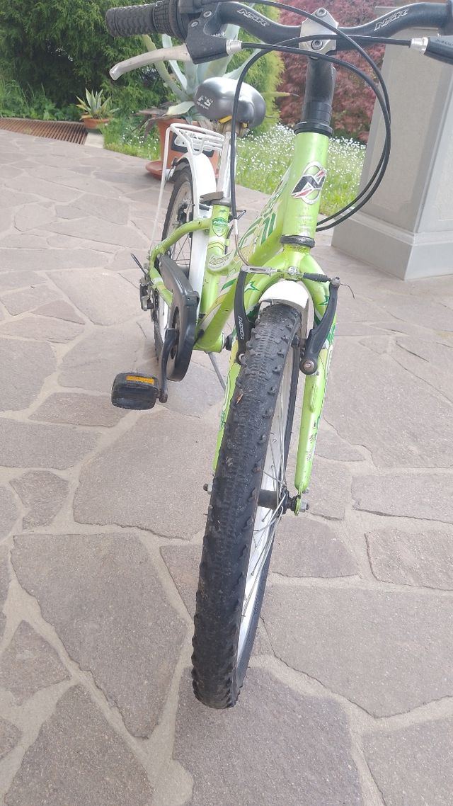 Bicicletta bimba bimbo 